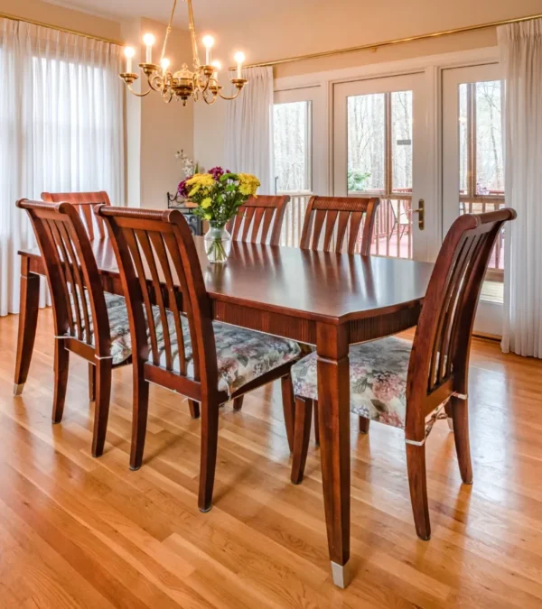 Table (12) Solid Oak Dining Table
